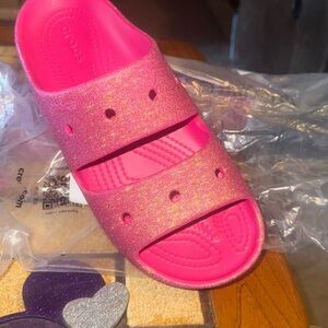 Crocs Classic Sandals  BNWT  GLITTER PINK